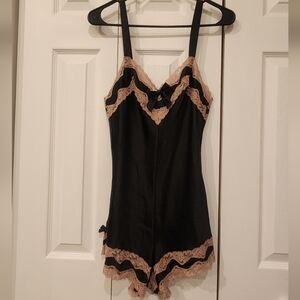 Sexy & sweet Victoria's Secret romper lingerie nightie